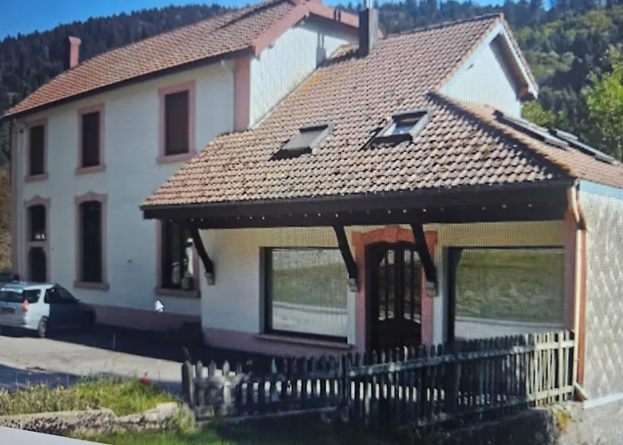 Les Huit Joyeux Randonneurs Au Sauna